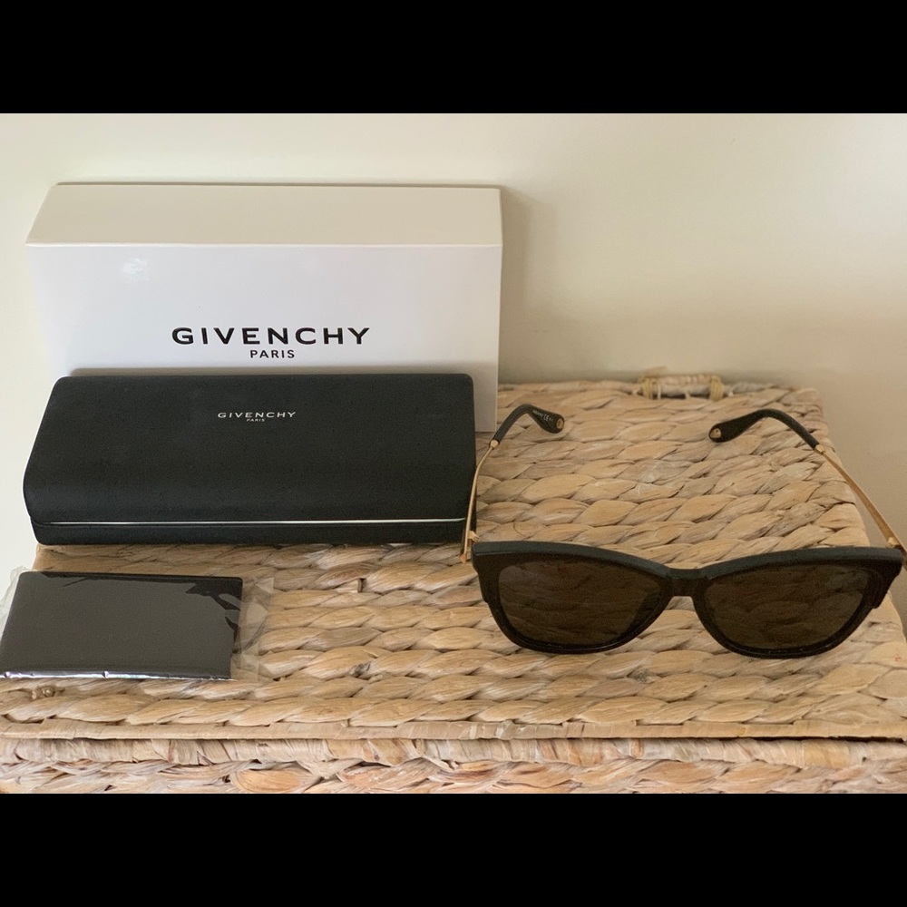 GIVENCHY cateye sunglasses